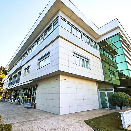 Hotel La Villa Gjakova Dış mekan fotoğraf