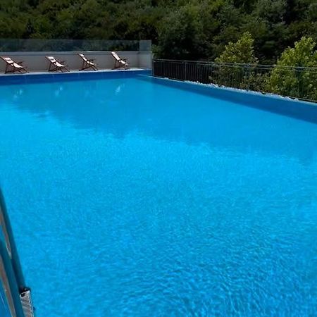Hotel La Villa Gjakova Dış mekan fotoğraf