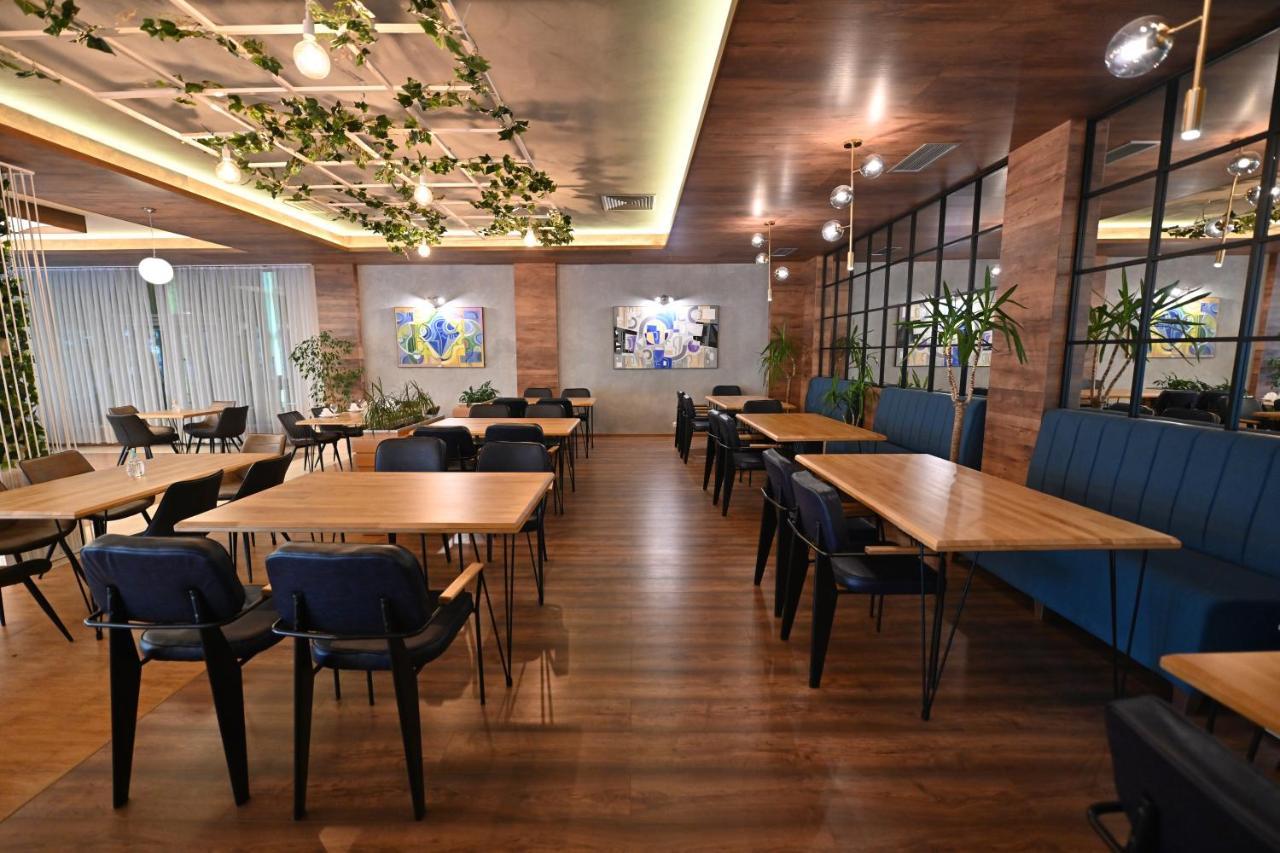 Hotel La Villa Gjakova Dış mekan fotoğraf