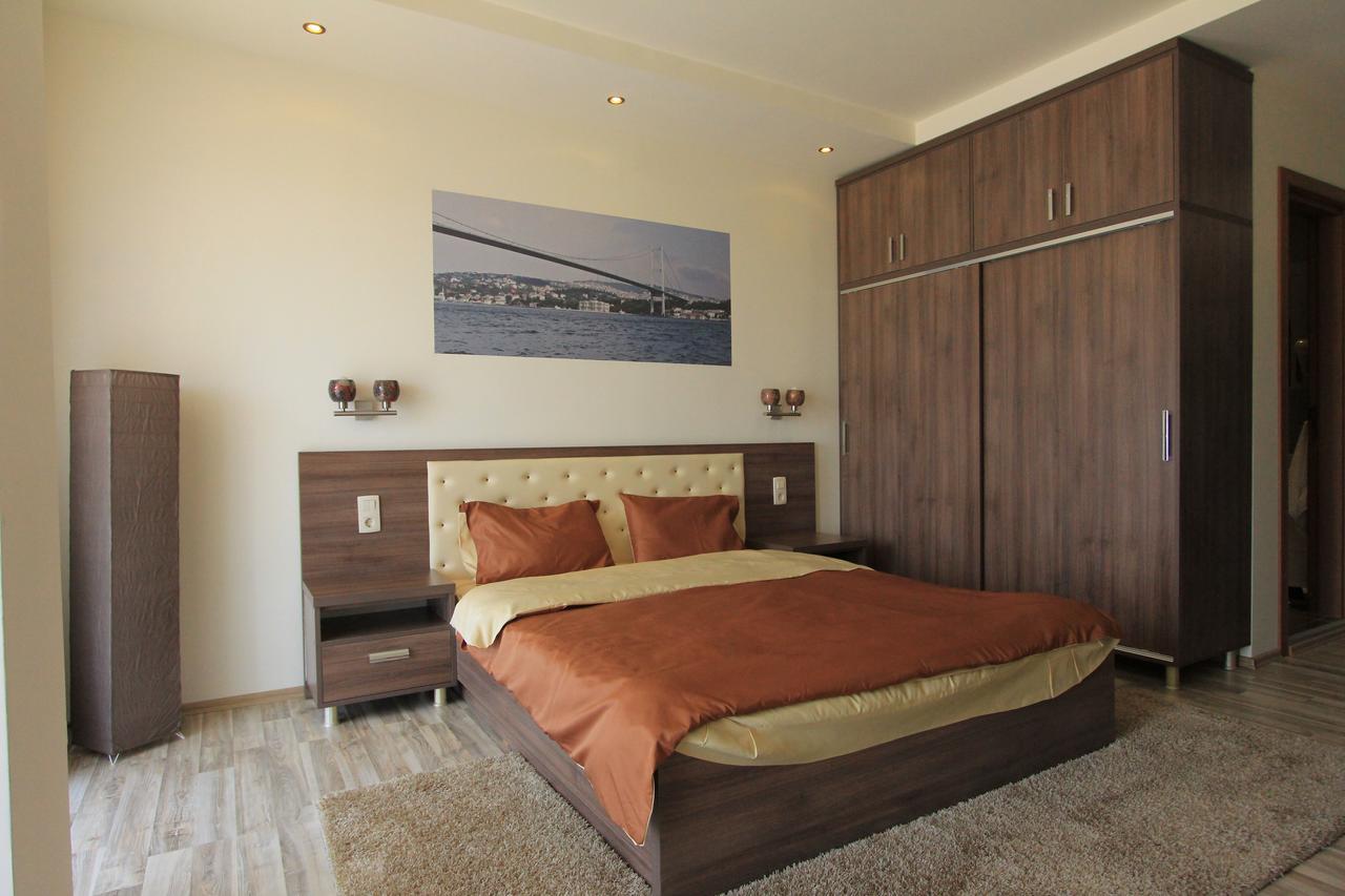 Hotel La Villa Gjakova Oda fotoğraf